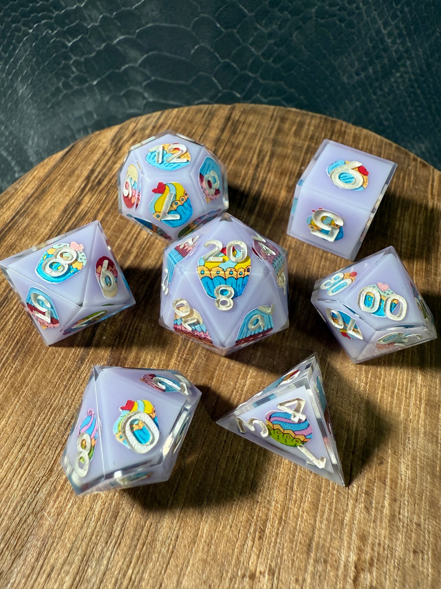 Cupcake Candle of Cozy Comfort – Handmade Dice Set, Magic Item Card & Cupcake Tin Candle for D&D and Tabletop RPGs