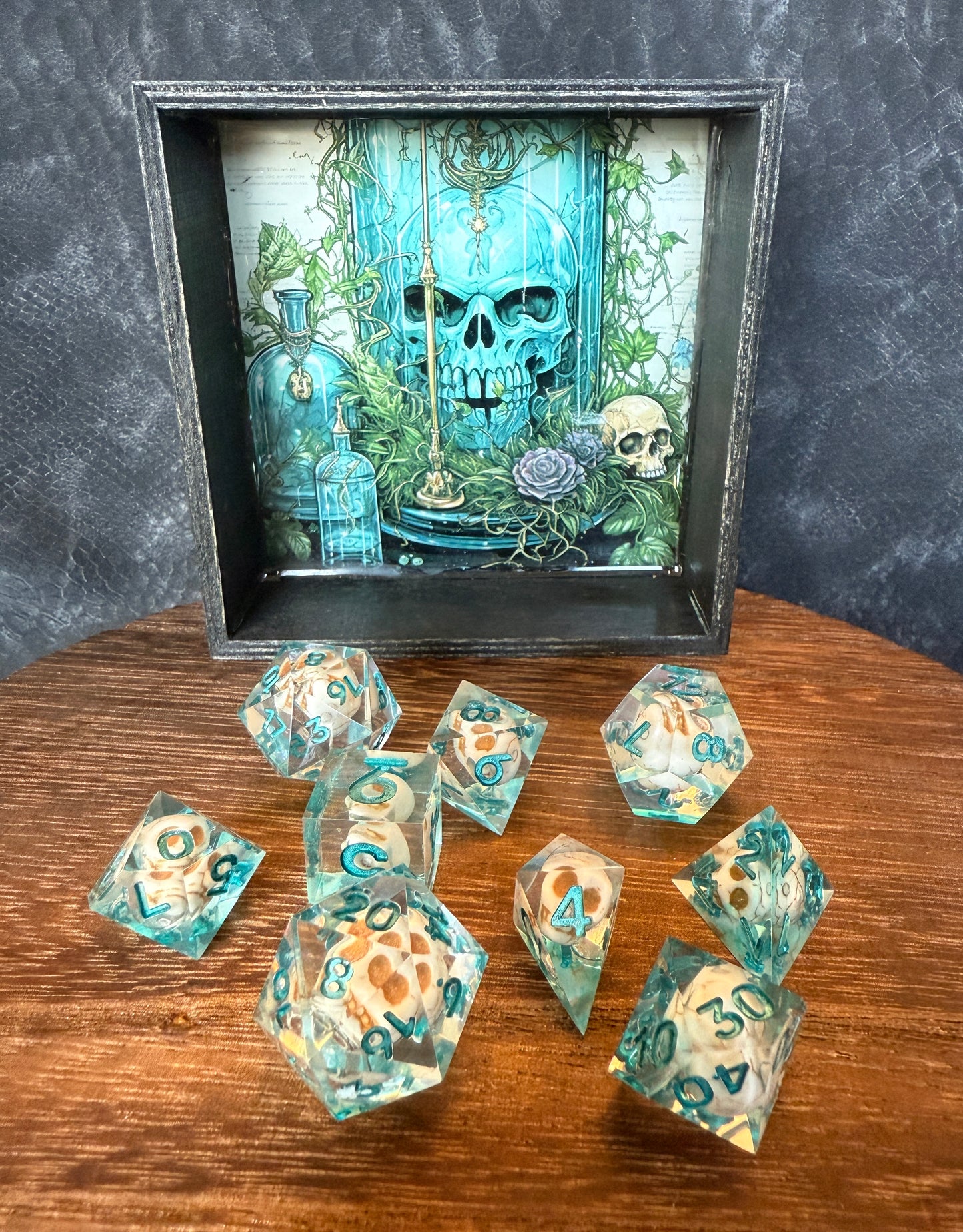 Skull Themed Sharp Edge Shell Dice with Matching Dice Tray, hand poured resin for D&D, Pathfinder, and other RPG